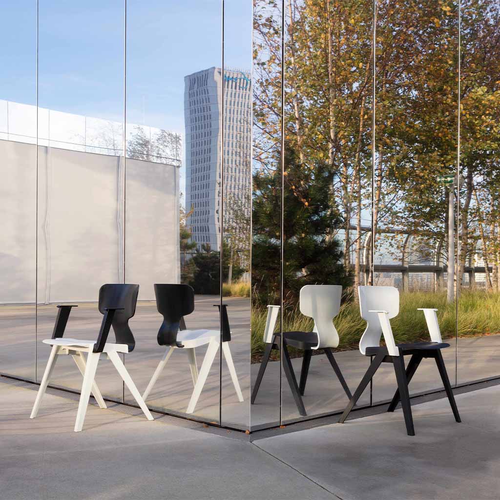 Circuform-REX - duurzame design stoel met armleuningen van Ineke Hans-Stoel-Liever Duurzaam