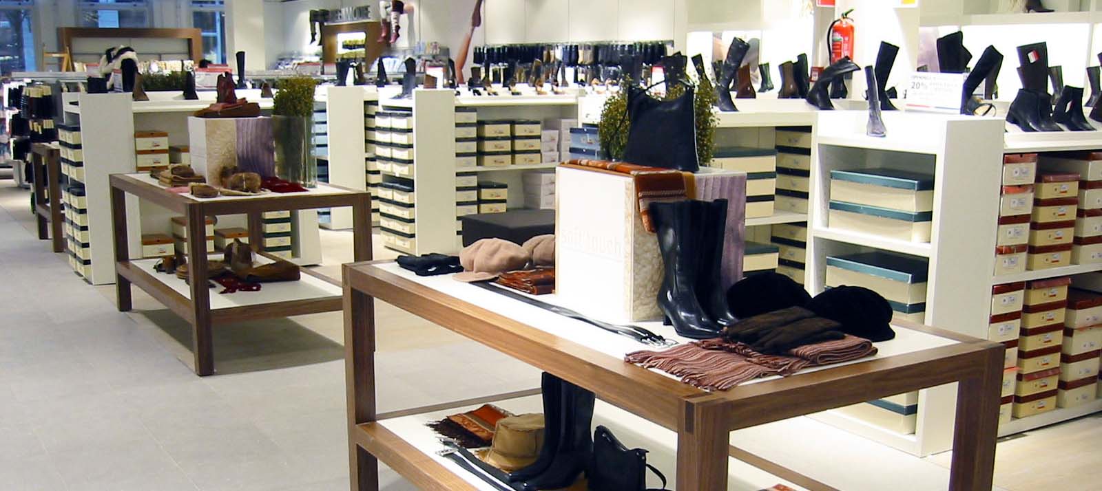 RH-Collective | Diensten | Segmenteren en collectioneren van assortimenten | Modeaccessoires bij V&D