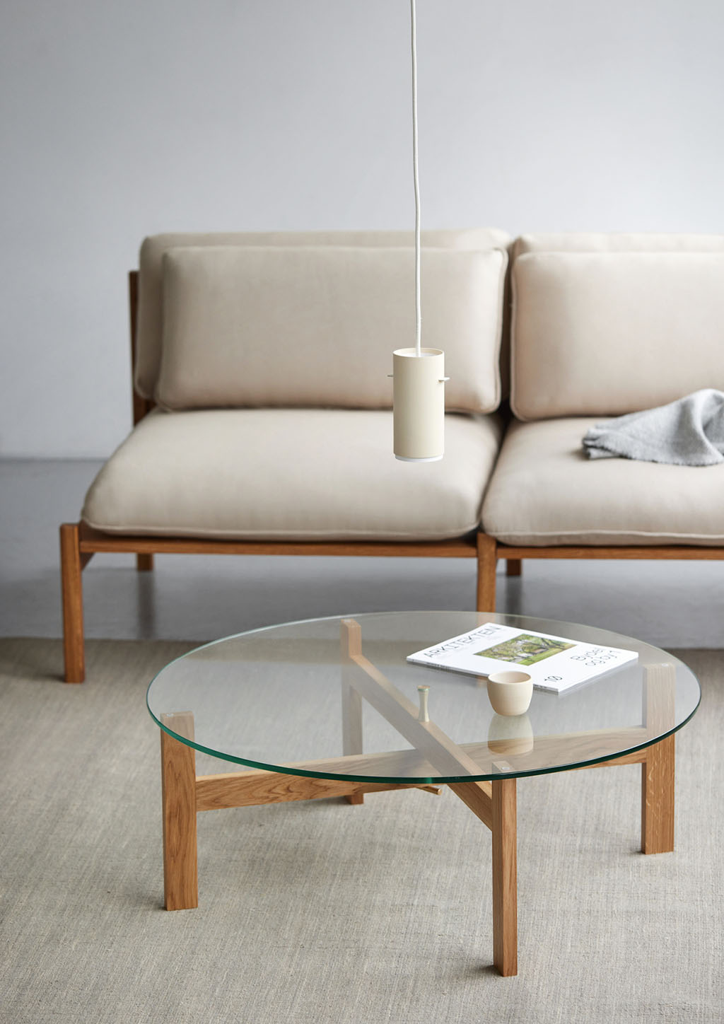 Moebe-Ronde salontafel - Eiken en glas-Tafel-Liever Duurzaam