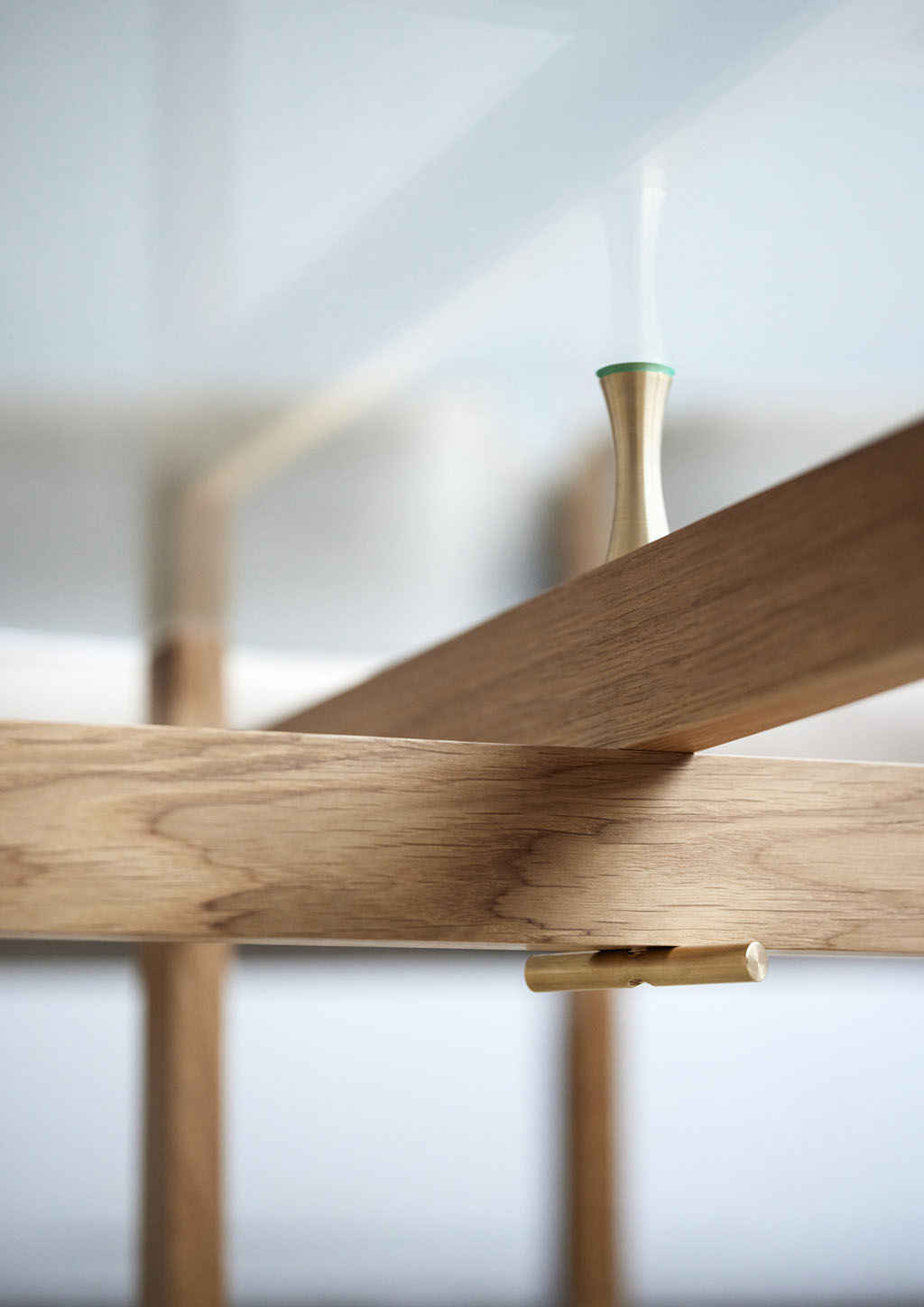 Moebe-Ronde salontafel - Eiken en glas-Tafel-Liever Duurzaam